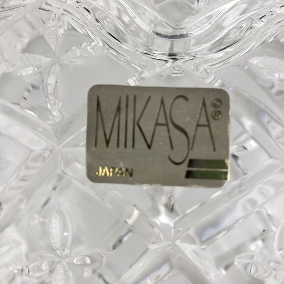 Mikasa Heavy Heart Shaped Clear Glass Gift Jewelry Box with Lid, New and Unused - Picture 7 of 7
